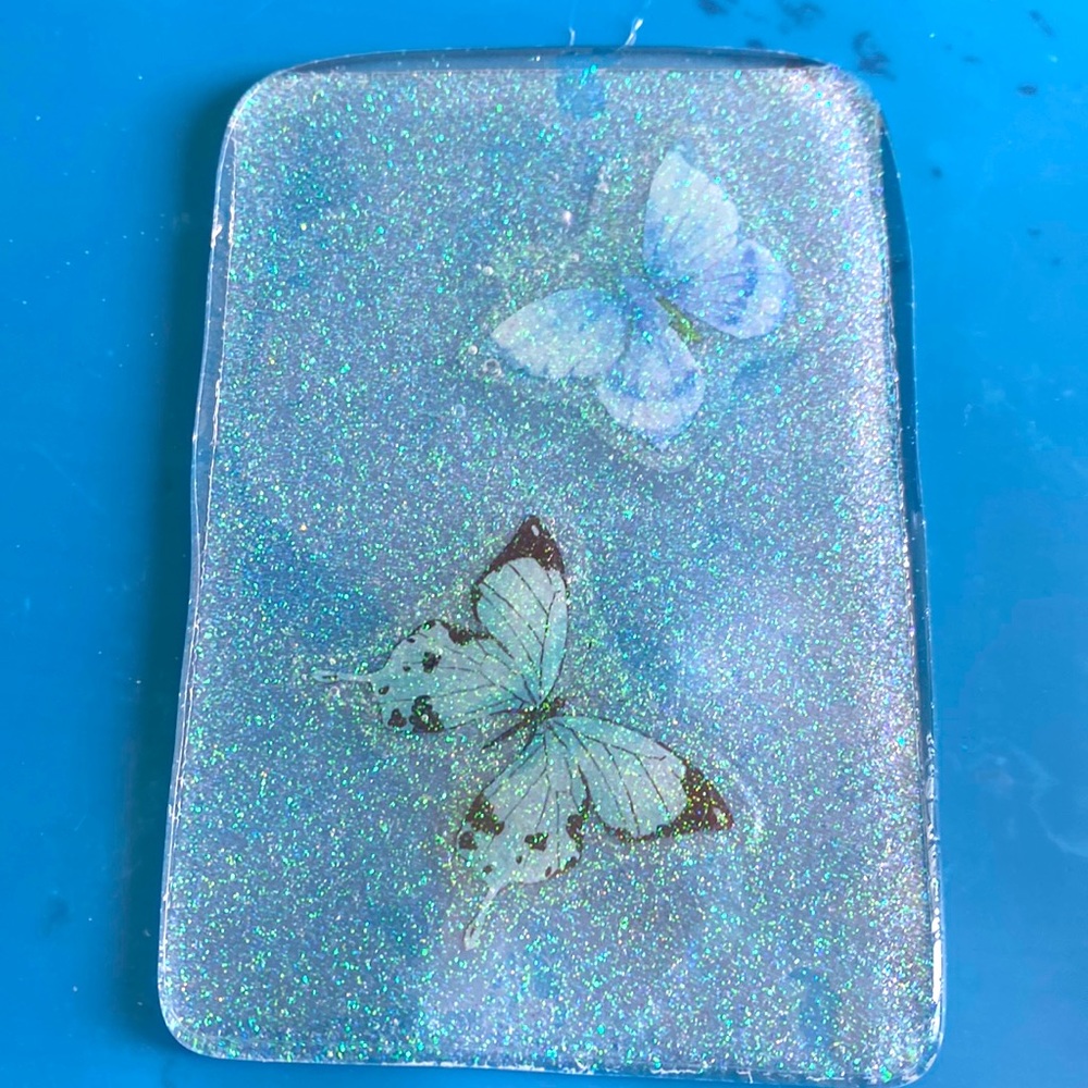butterfly resin tray .